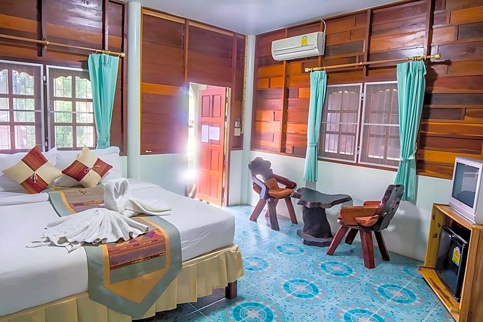 Pong Phen Guesthouse