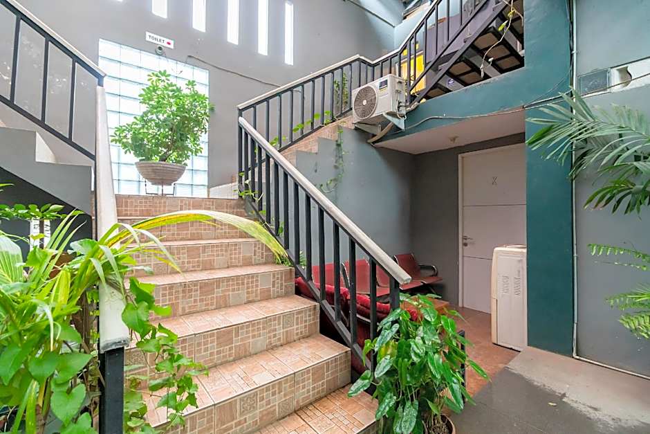 Safaraz Garden near Galaxy Bekasi Mitra RedDoorz