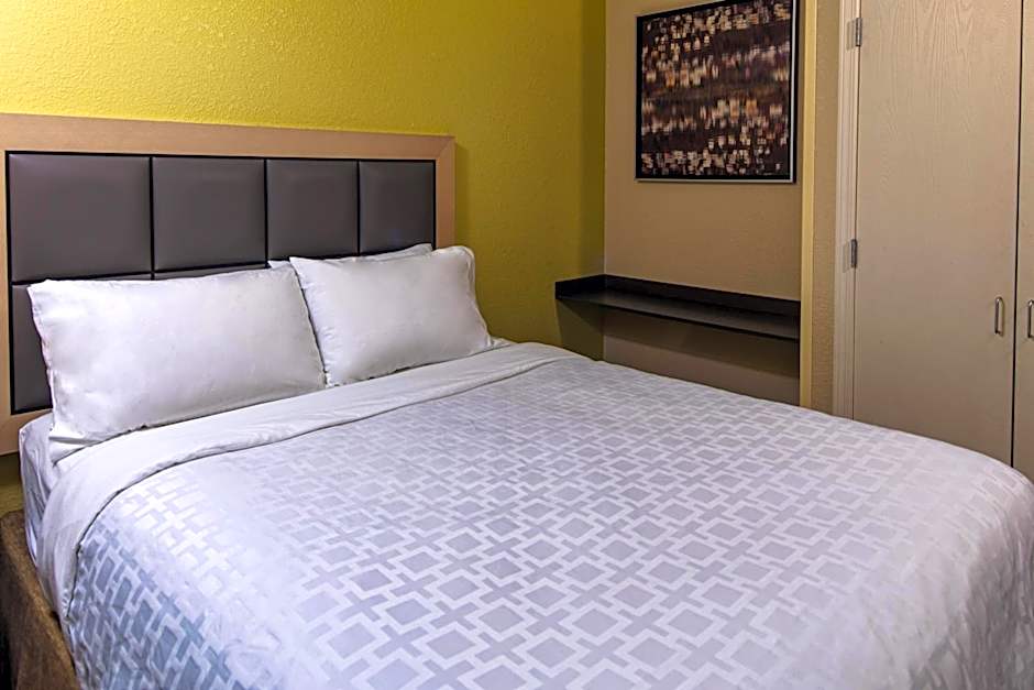 Candlewood Suites Appleton By IHG