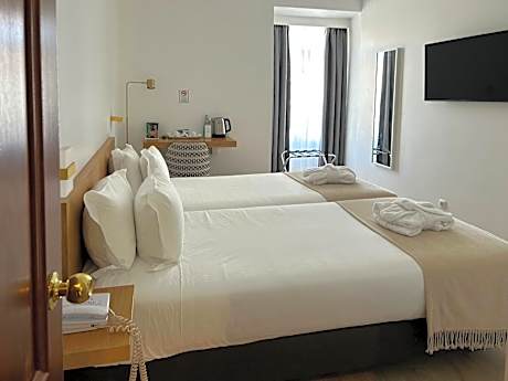 Twin Room with City View