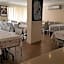 Hotel Crowded House