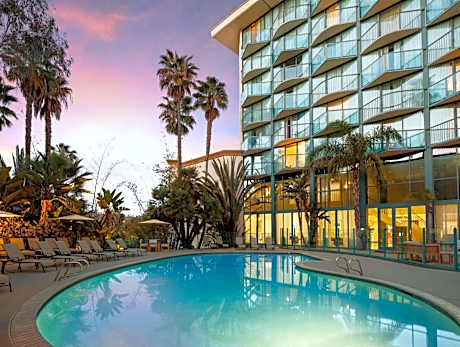 DoubleTree By Hilton San Diego Hotel Circle