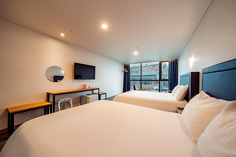 Sunrise Hotel Seopjikoji