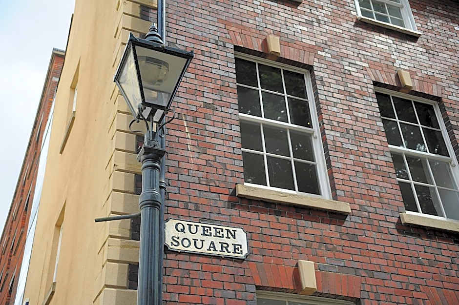 PREMIER SUITES Bristol Redcliffe