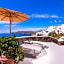 Pezoules of Oia