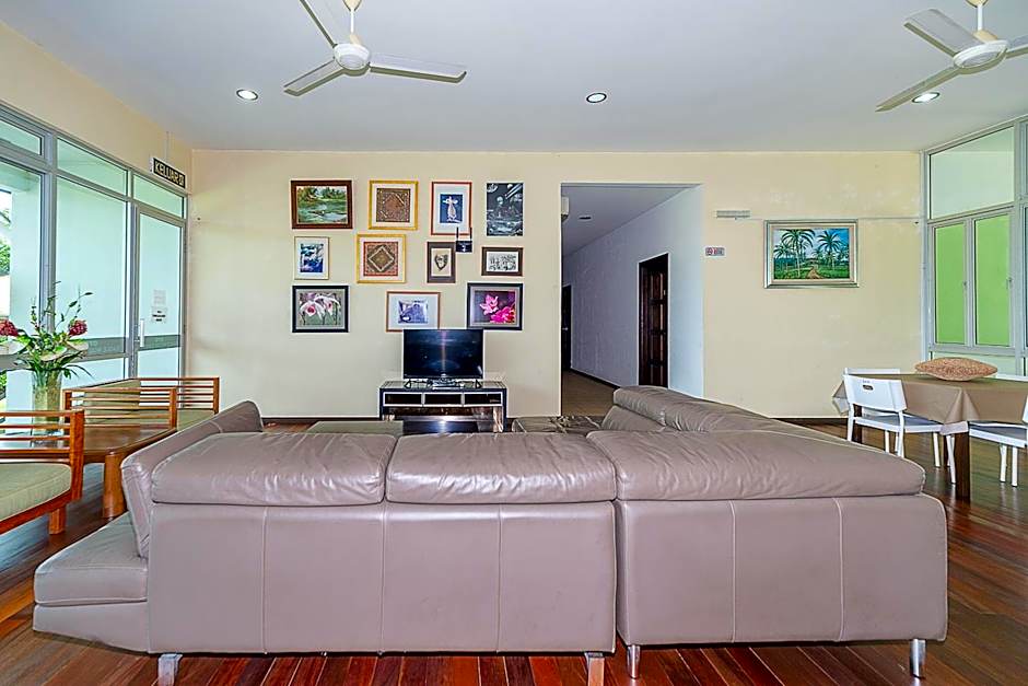 OYO 90036 Eagle Wood Garden