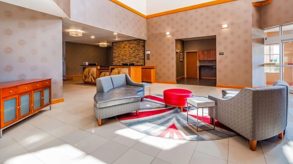 Best Western Plus Rose City Conference Center Inn