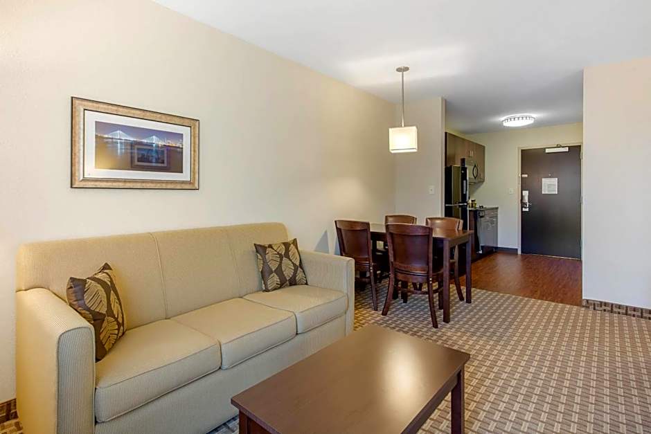 MainStay Suites St. Louis Airport