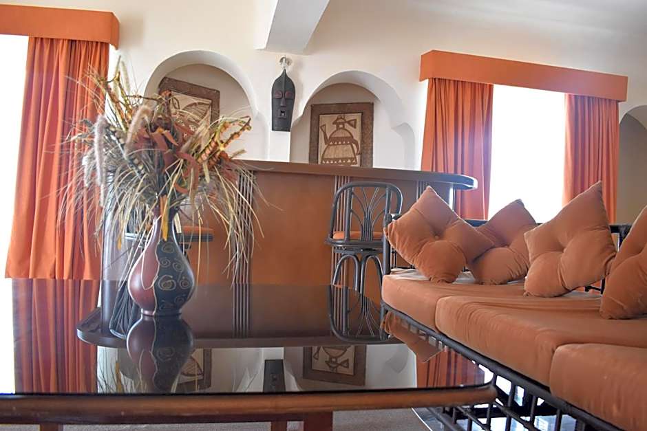 Villablanca Garden Beach Hotel