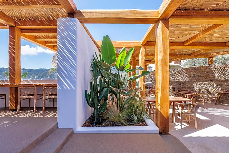 Evlalia Studios & Villas