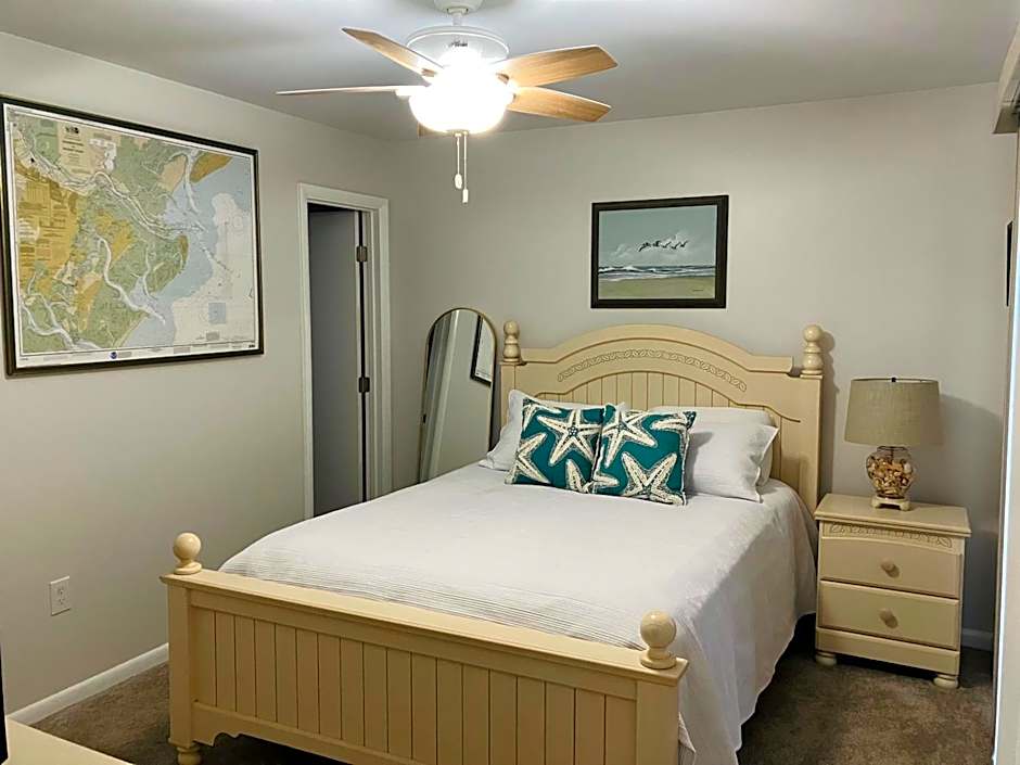 Condo at Happy Hour Tybee