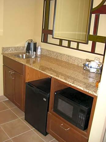 2 Queen Beds Nonsmoking