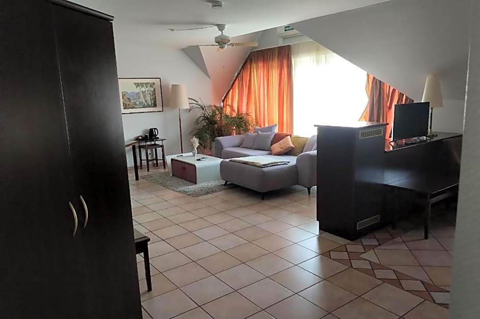 Tandreas Hotel & Restaurant
