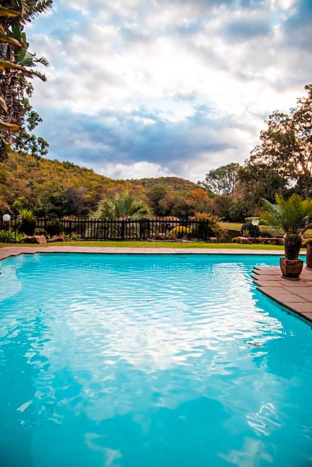 Bass Lake Country Lodge