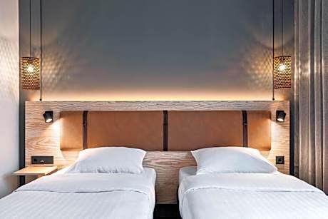 Moxy Twin Sleeper, Guest room, 2 Twin/Single Bed(s)