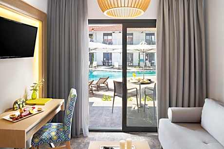 Suite with Pool View