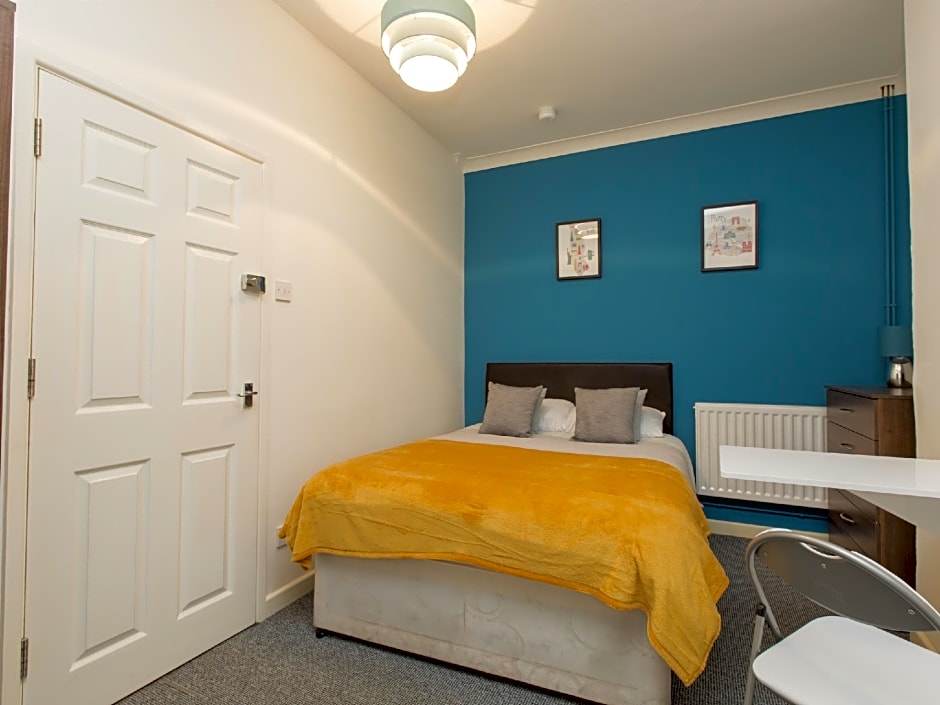 TownHouse PLUS @ 40 West St