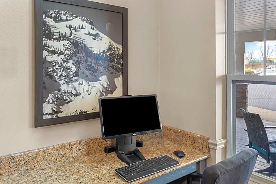 Country Inn & Suites by Radisson, Beckley, WV