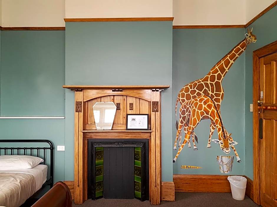 Noah's Ark Backpackers