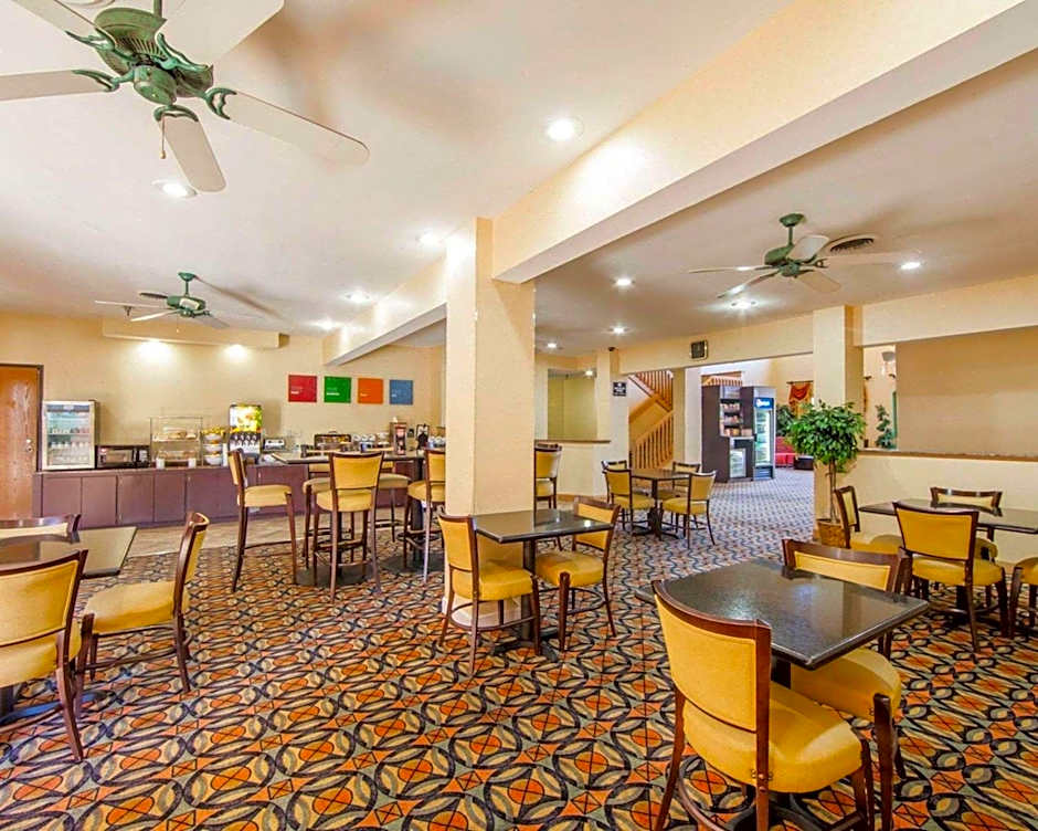 Comfort Suites London South