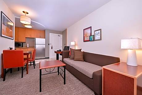 One-Bedroom King Suite