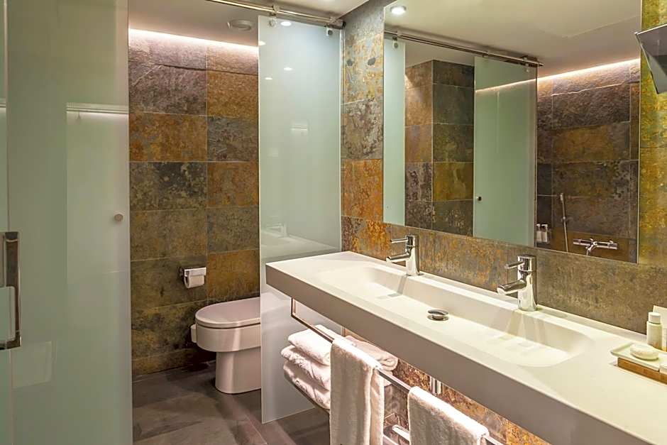 Hotel Gran Derby Suites, a Small Luxury Hotel of the World