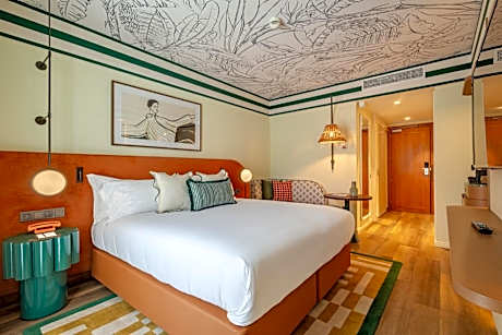 Essential King Room