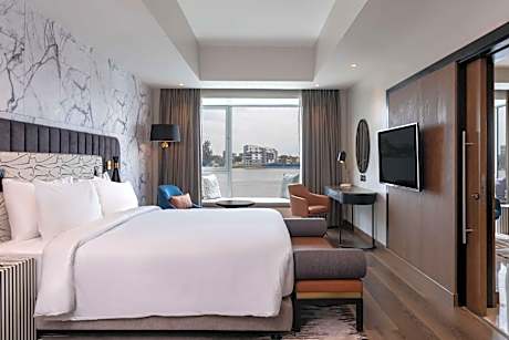 Presidential Suite with Lagoon View and Lounge Access