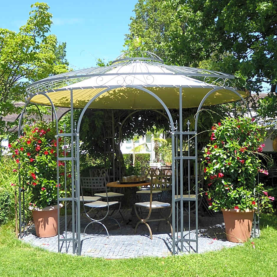 Am Eichholz Galerie & Art-Hotel