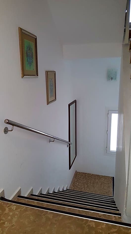 Artemis Hotel