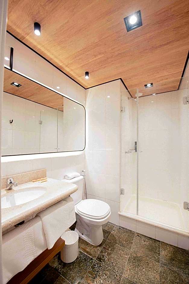 Ibis Curitiba Shopping