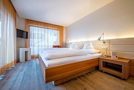 Junior Suite with Balcony