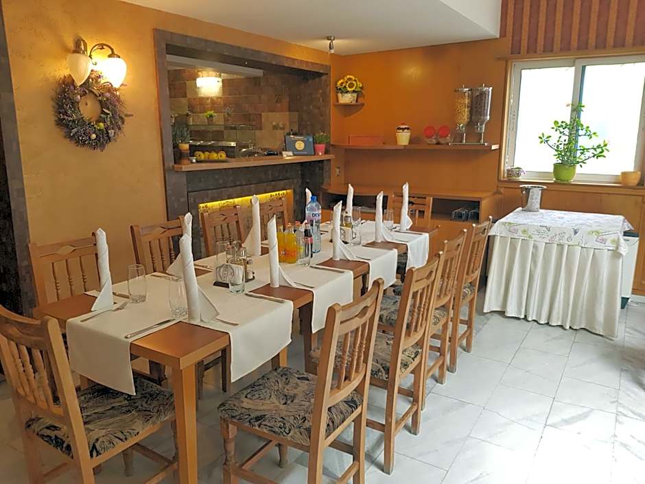 Mirana Family Hotel