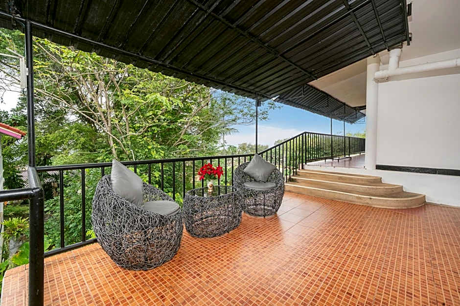 Oceanview Bungalows by EAT, Karon Beach