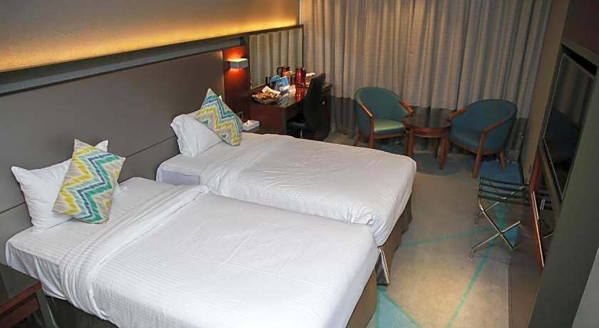 Versailles by Vieras Hotel