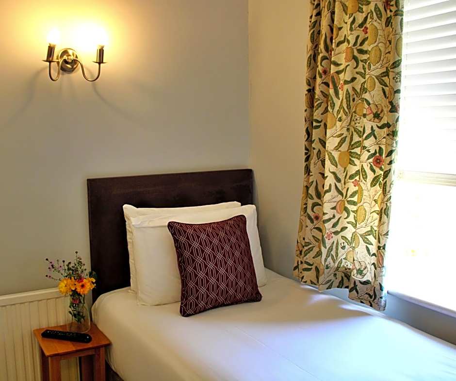 Victoria Square Hotel Clifton Village