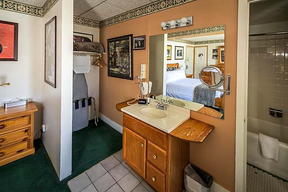 Hotel Nevada & Gambling Hall