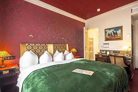 Small Comfort Double or Twin Room