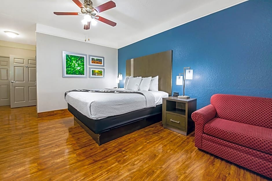 La Quinta Inn & Suite Kingwood Houston IAH Airport 53200