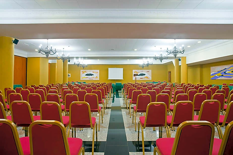 Ilunion Les Corts Spa