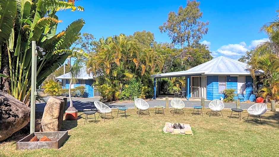 Boyne Island Motel and Villas