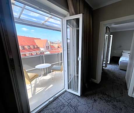 One-Bedroom Apartment with Balcony