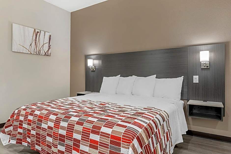 Red Roof Inn Hutchins