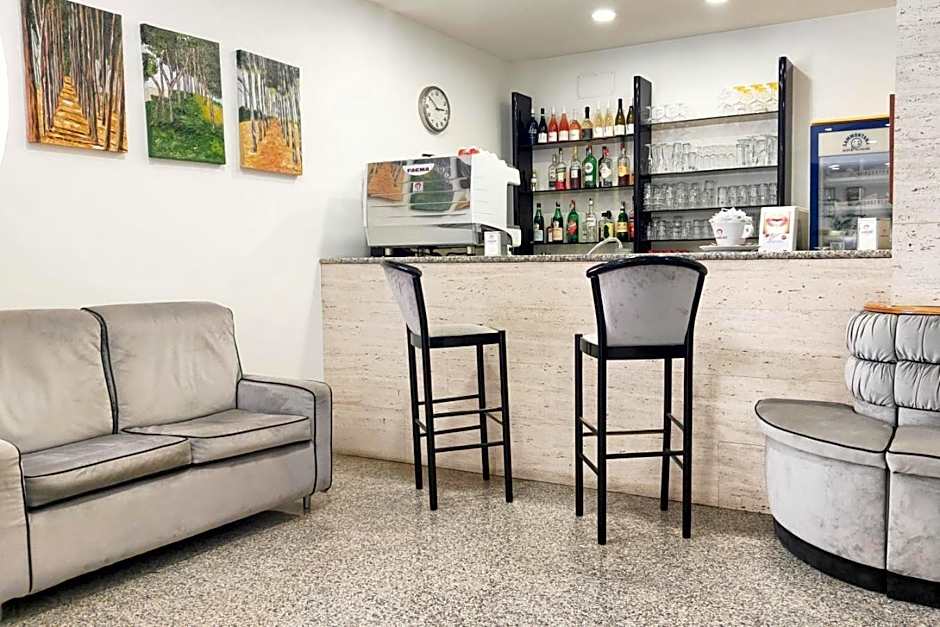Hotel Saint Tropez - Pineto