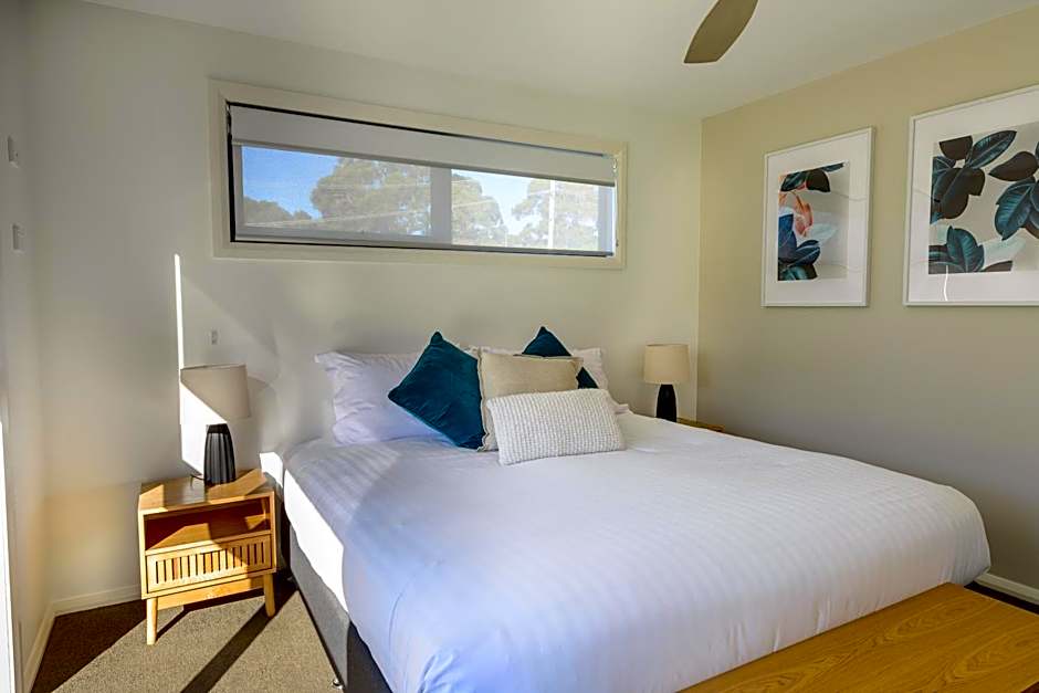 Georges Bay Apartments
