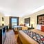 Super 8 by Wyndham Hidalgo/McAllen Area