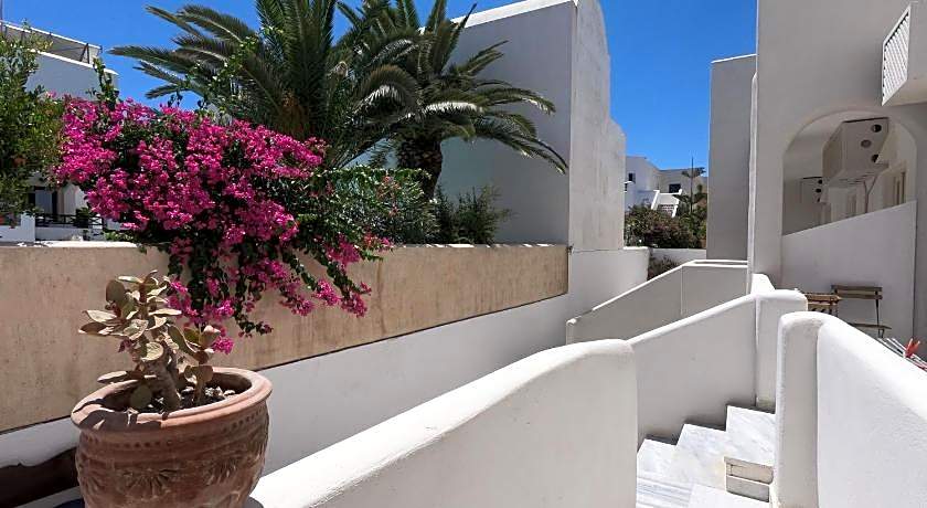 Anny Studios Perissa Beach