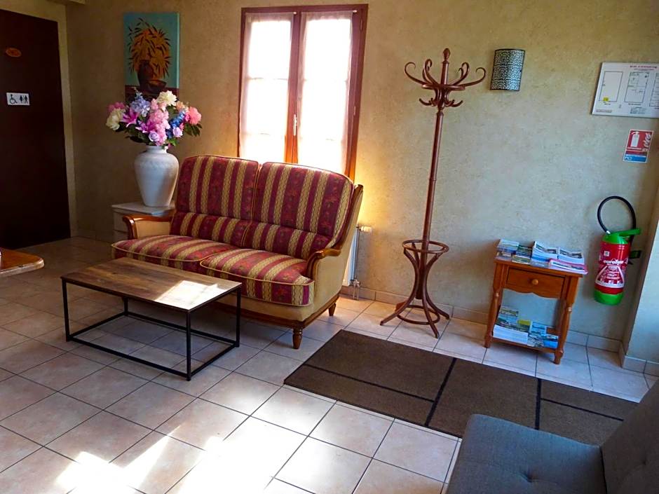 Logis hôtel Les Confins du perche