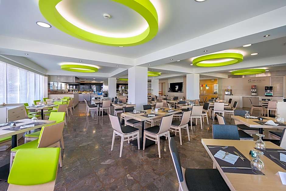 Semiramis City Hotel