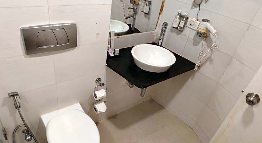 Regenta Place Bangalore, Cunningham Road